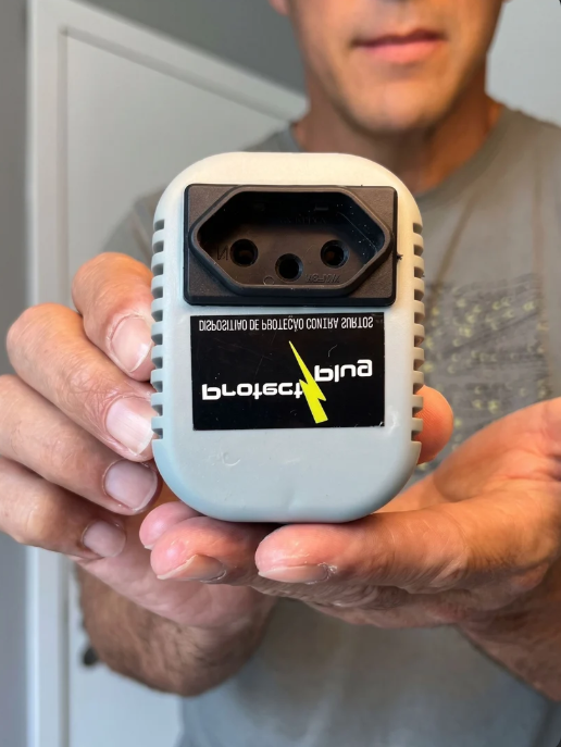 Dispositivo de Proteção Contra
Surtos Elétricos Bivolt | Proteja os Eletrônicos